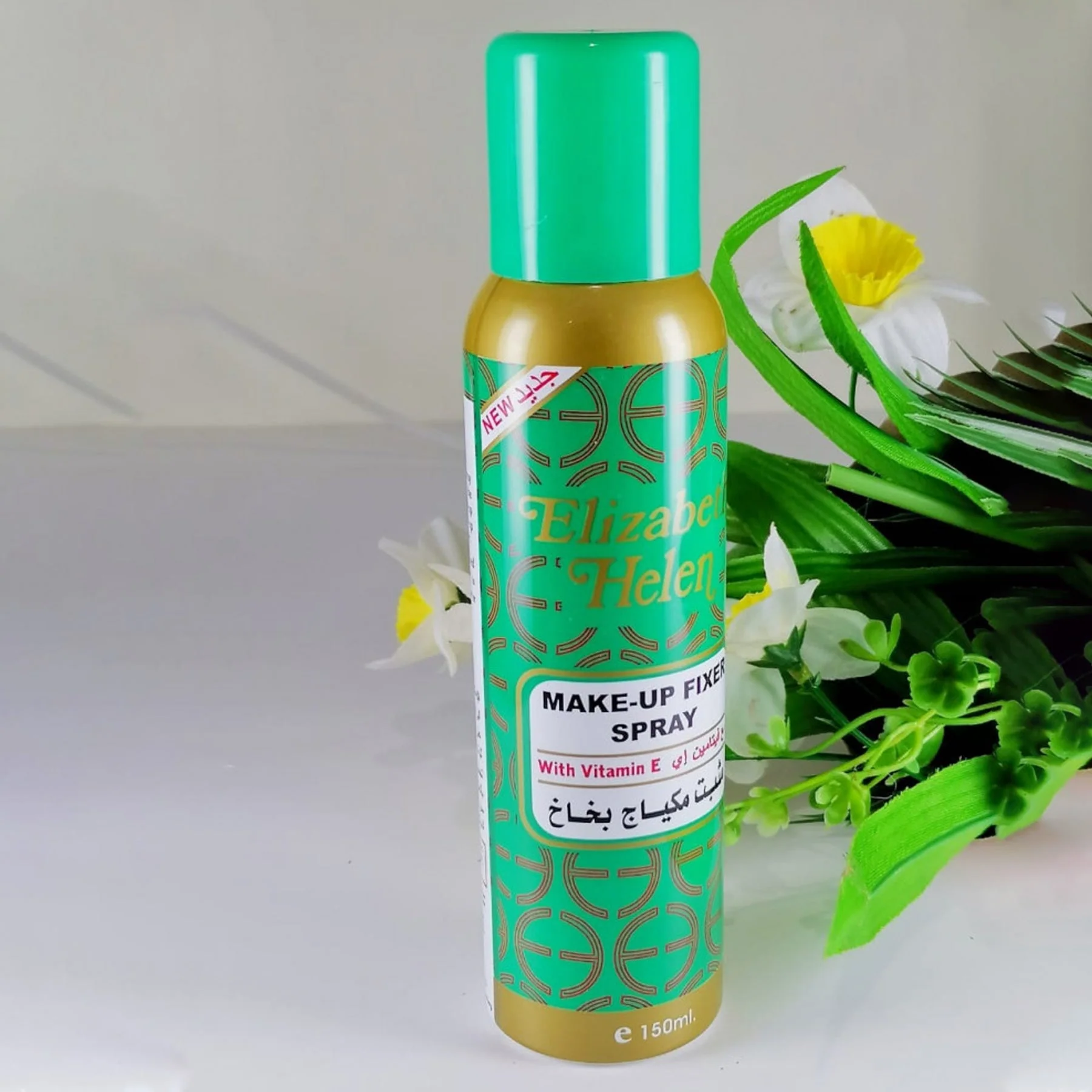 Elizabeth Helen Makeup Fixer Spray With Vitamin E & Aloe Vera Extract - 150ml - Image 4