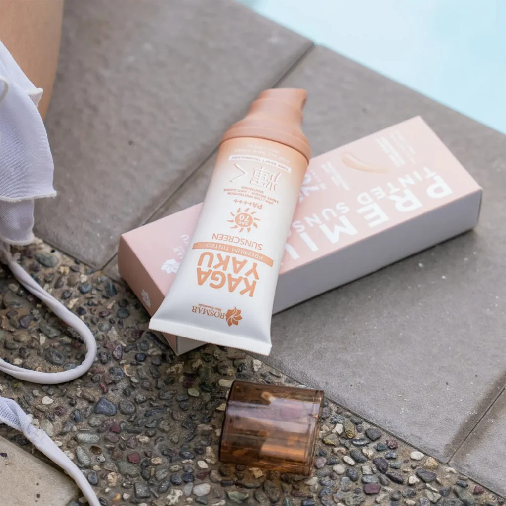 Rosmar Kagayaku Premium Tinted Sunscreen SPF 70 PA++++ - 50g - Image 5