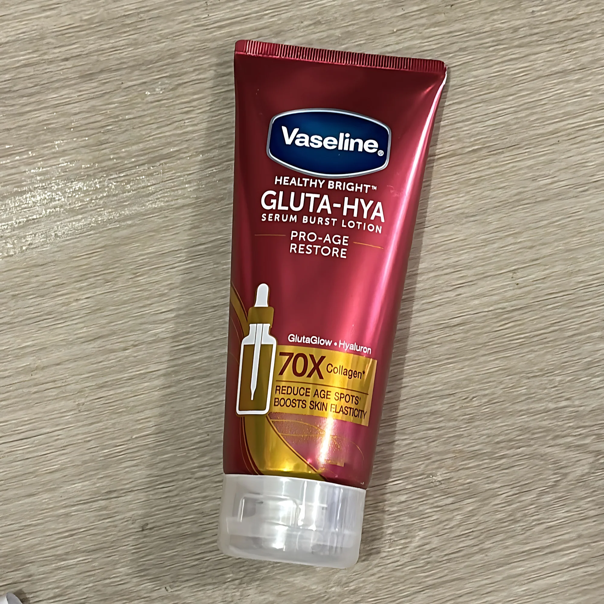 Vaseline Healthy Bright Gluta-Hya Serum Burst Lotion Pro-Age Restore – 300ml - Image 11